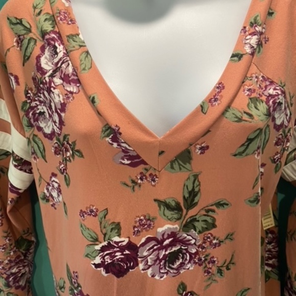 Long Sleeve Floral Dress - Picture 7 of 14